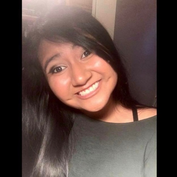 Meet your Posher, Yasmin - Picture 1 of 1